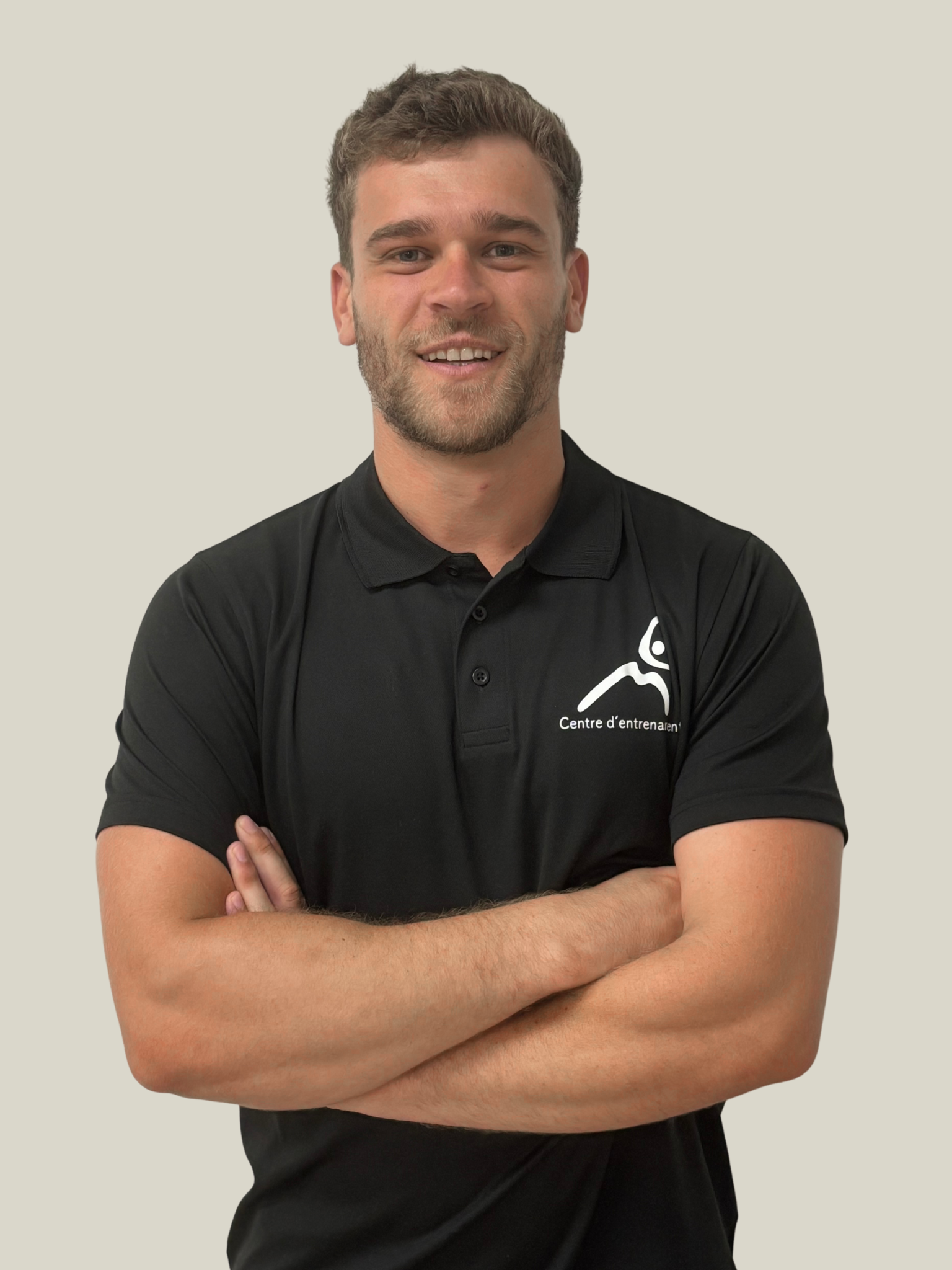 Diseño sin título (1) Oscar Blesa, entrenador personal en el centro de entrenamientos Mònica Estivill